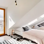 Ultimate Prague 1 Experience - Duplex, Roof Top Terrace, Prague Castle View, Free Parking Over Weekends