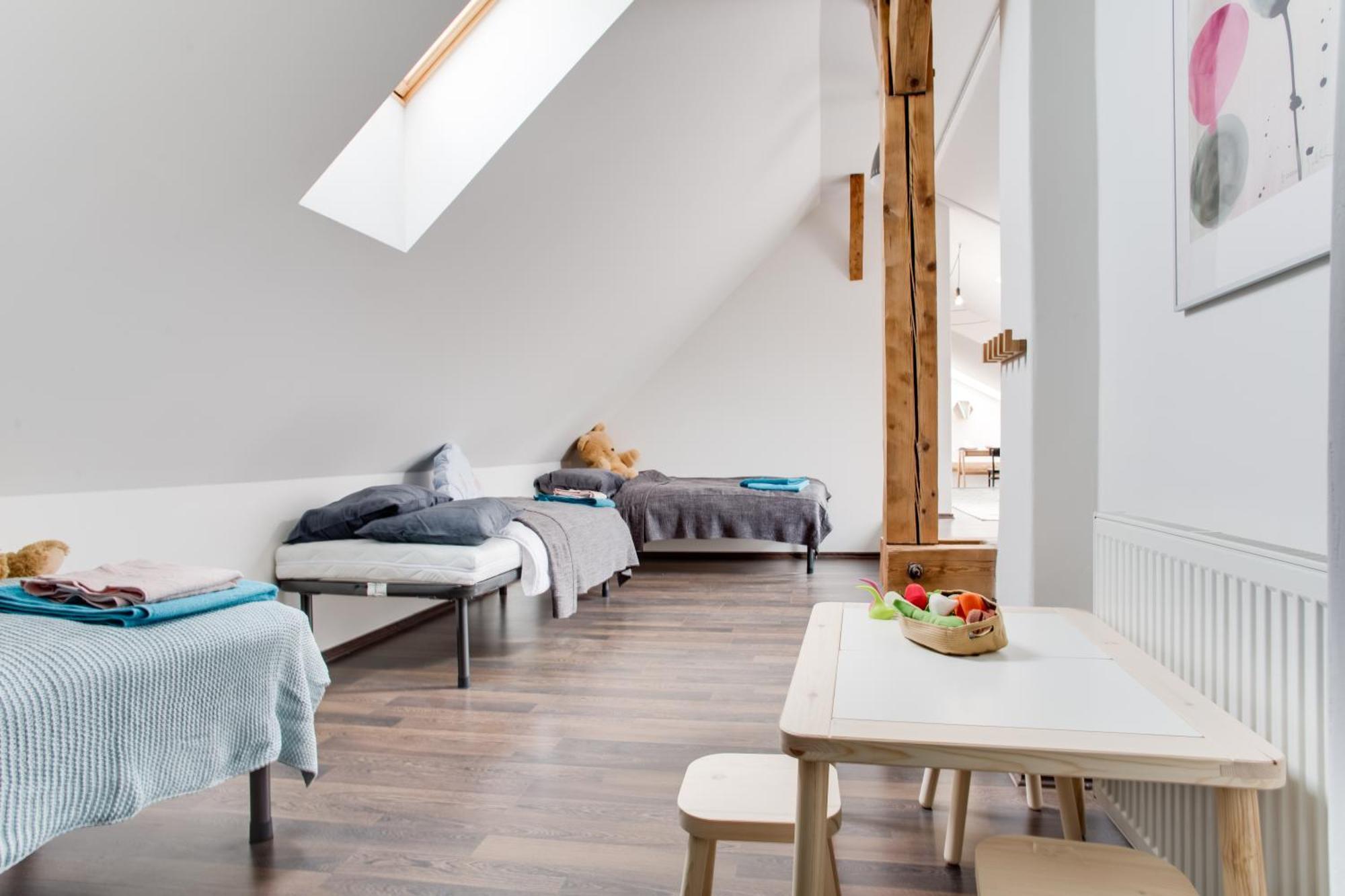 Ultimate 1 Experience - Duplex, Roof Terrace, Castle View, Free Parking Over Weekends * Prague
