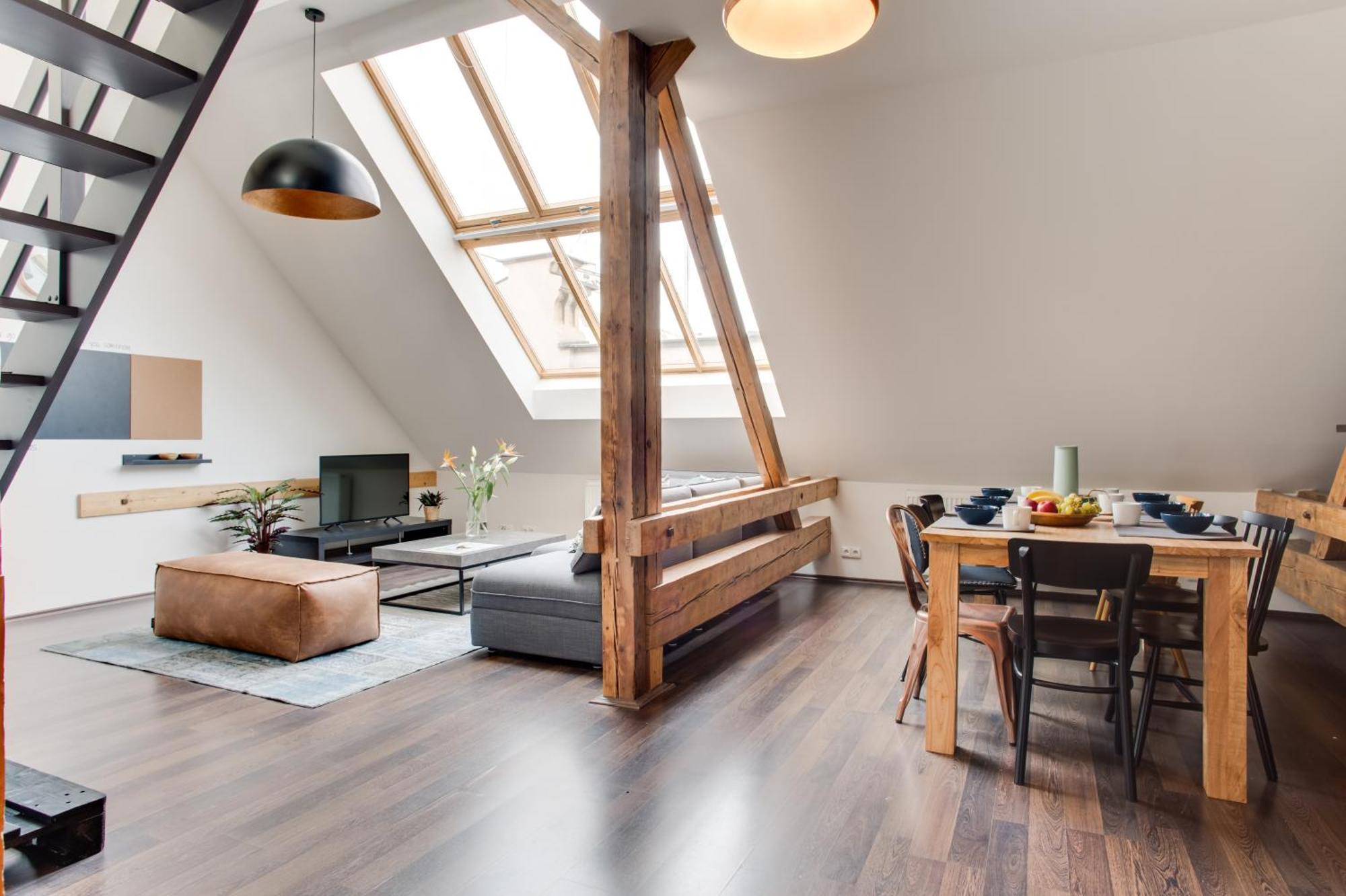 Ultimate 1 Experience - Duplex, Roof Terrace, Castle View, Free Parking Over Weekends Apartment Prague