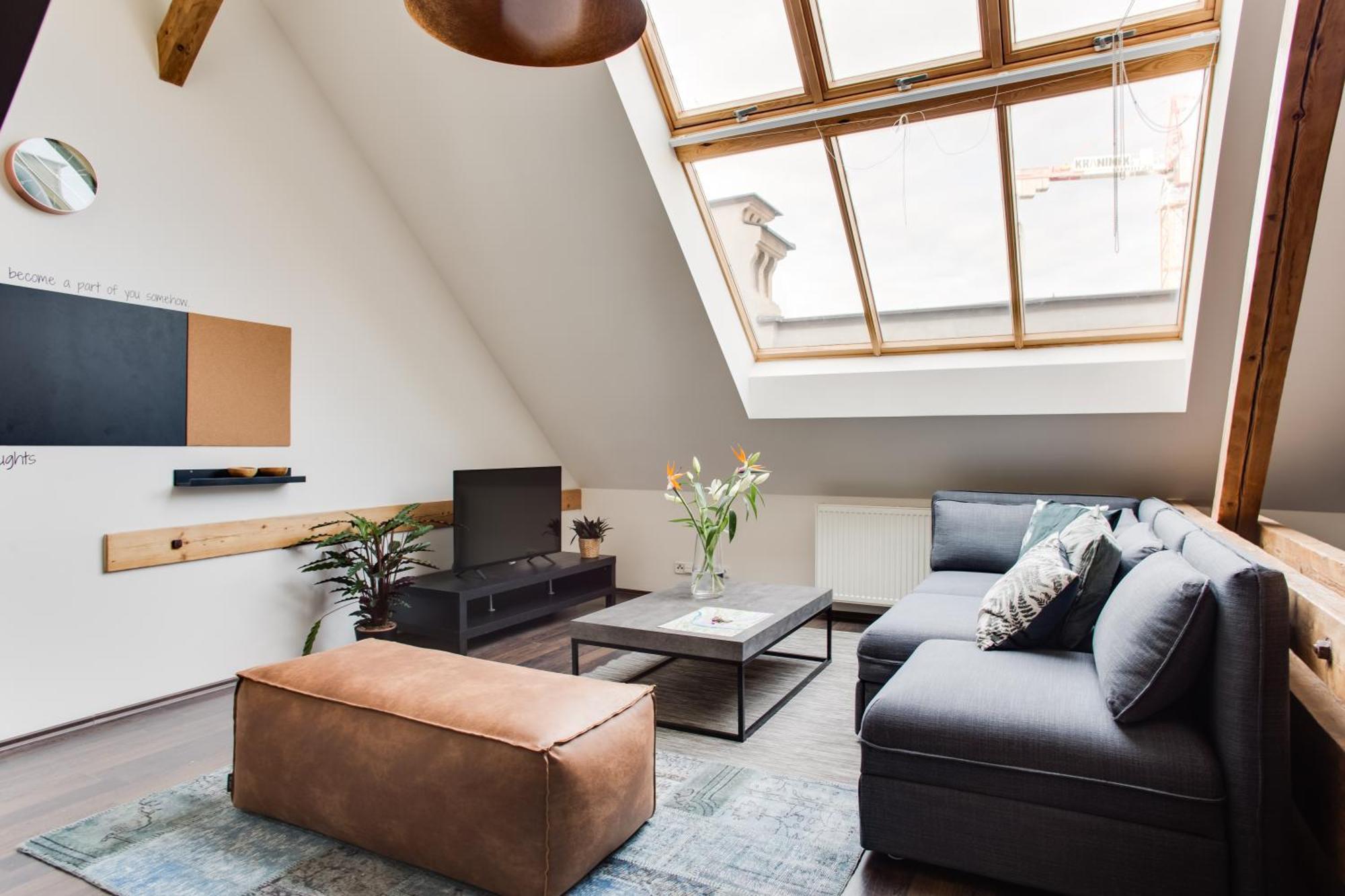 Ultimate 1 Experience - Duplex, Roof Terrace, Castle View, Free Parking Over Weekends Prague
