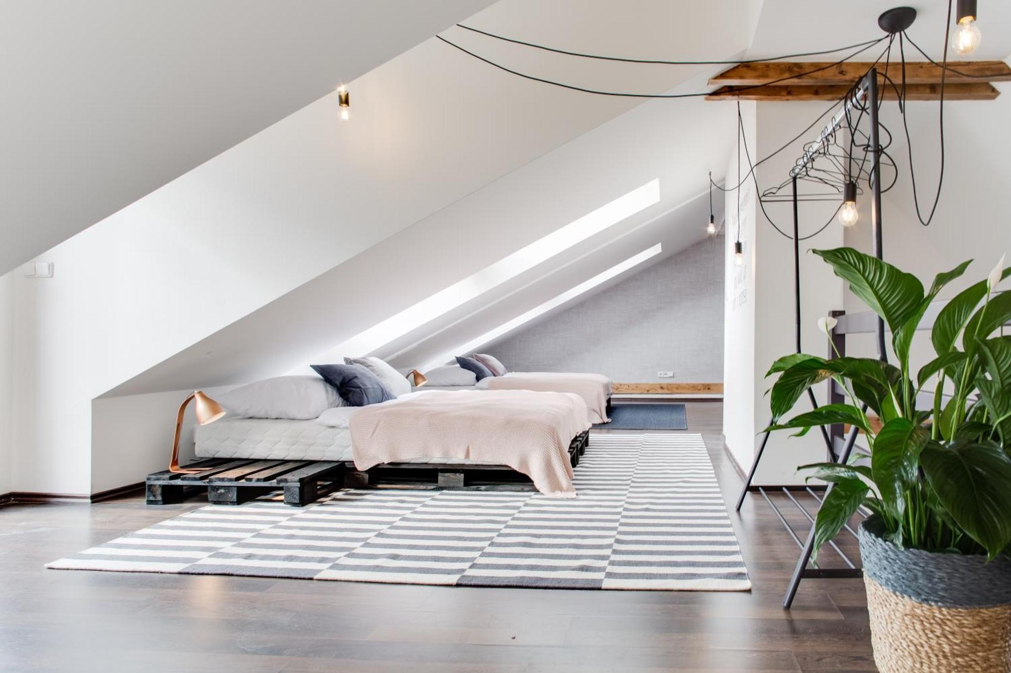 Ultimate 1 Experience - Duplex, Roof Terrace, Castle View, Free Parking Over Weekends Prague